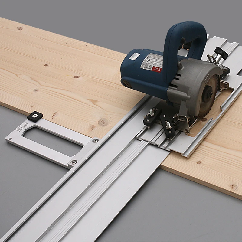 cut a straight line with a circular saw