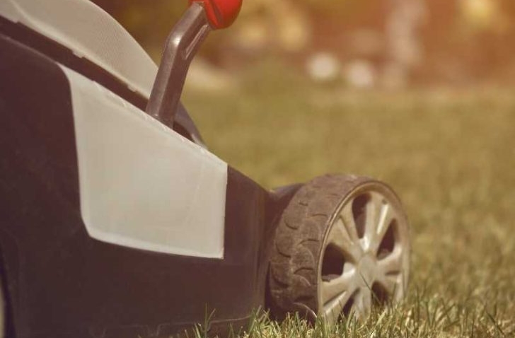 lawnmower smoking