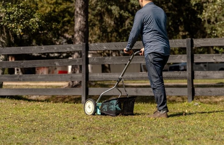 why does my lawnmower start and then stop