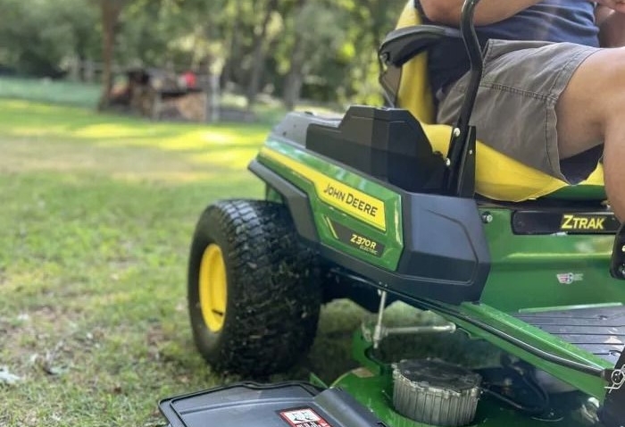 why is my lawnmower sputtering