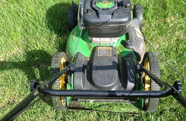 engine problems in lawnmowers