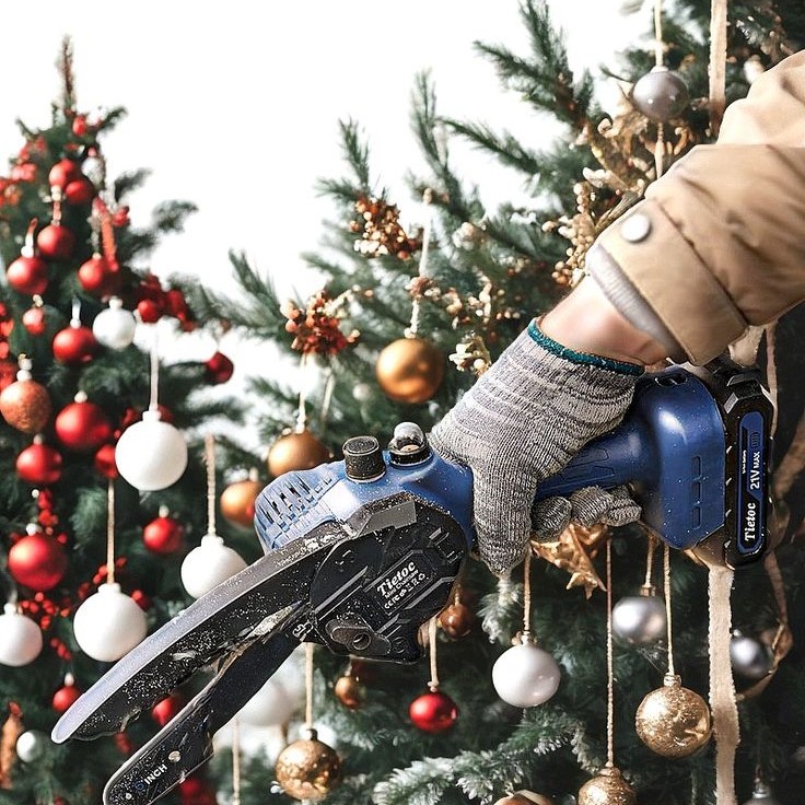 Battery-Powered Saws