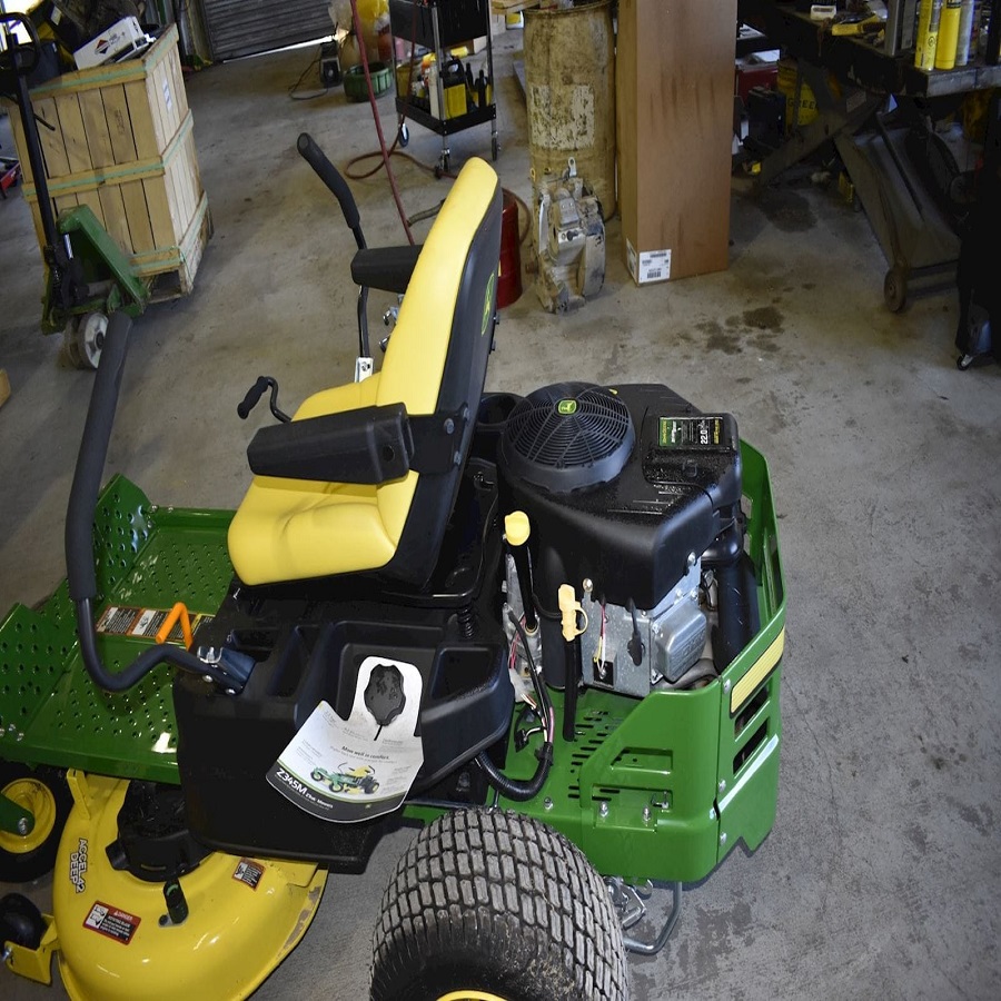 How to Dispose of Lawnmower Oil